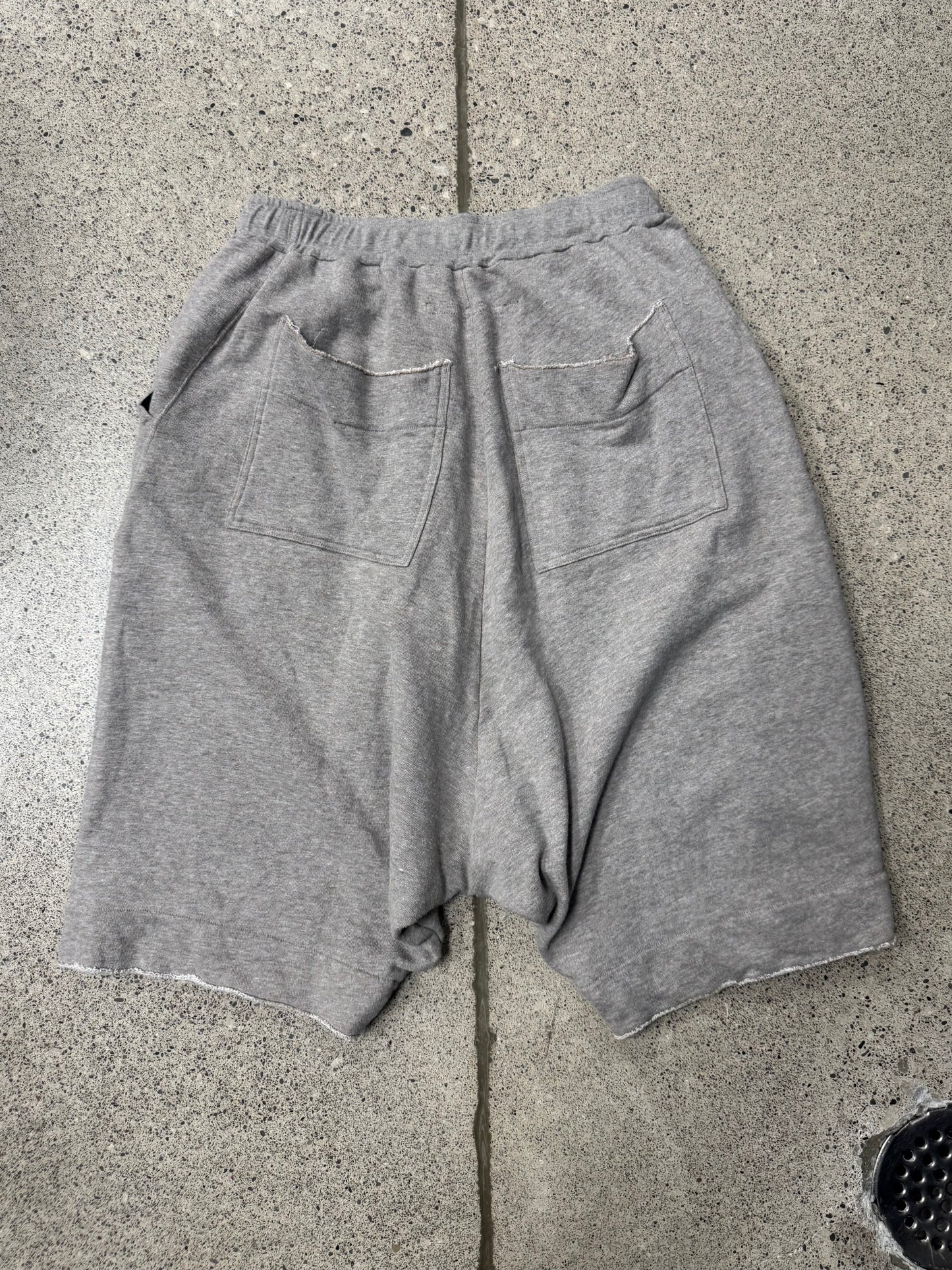 AW2020 Julius ‘Speckled Grey’ Drawstring Cotton Sweat-Shorts