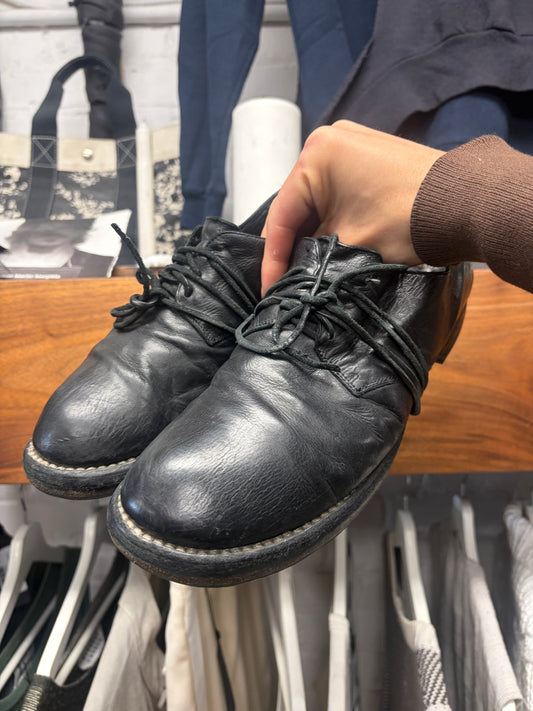 Guidi ‘992’ Black Horse Leather Low Top Derbys