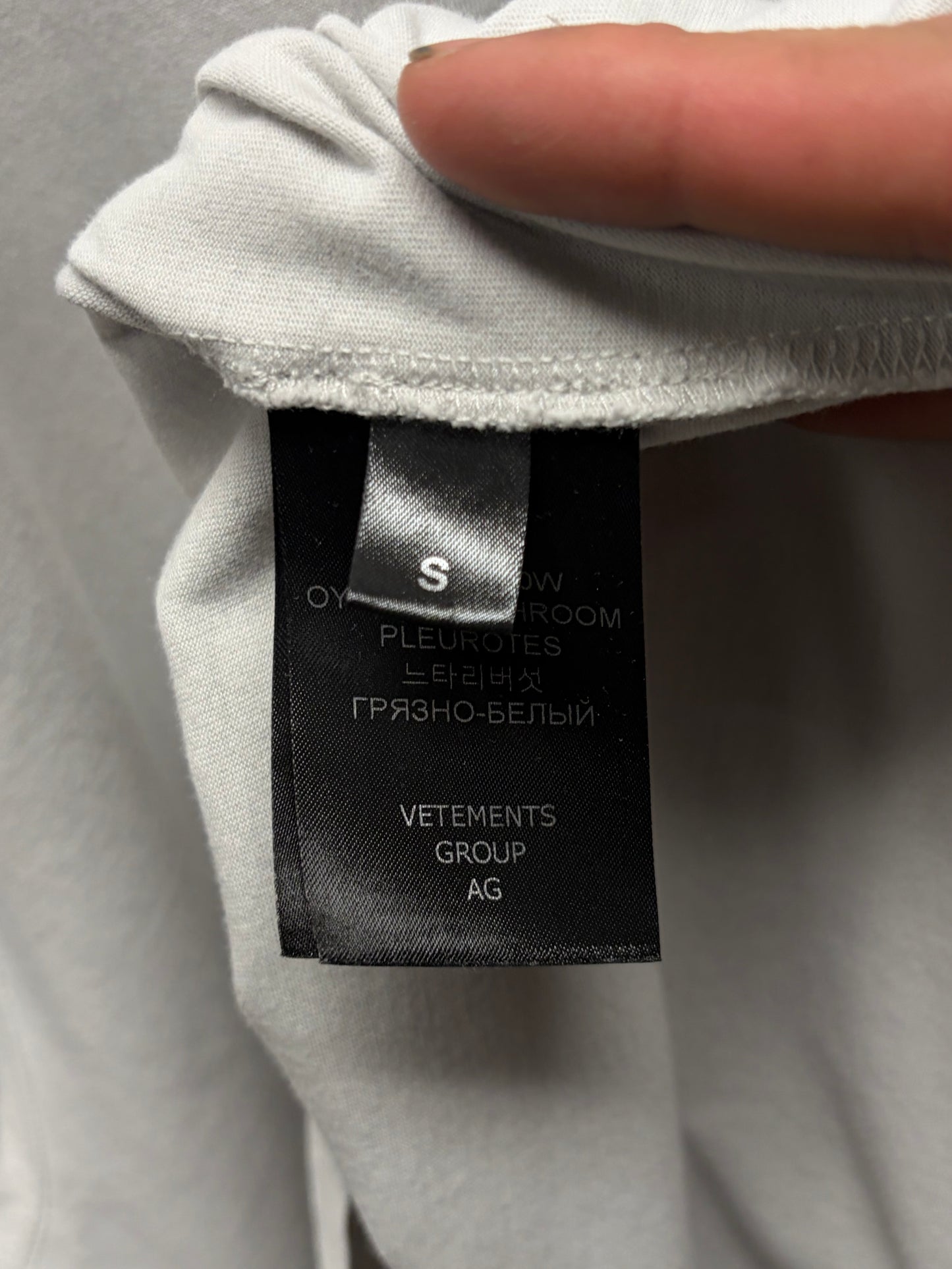 Vetements Limited Edition Grey Oversized Logo T-Shirt