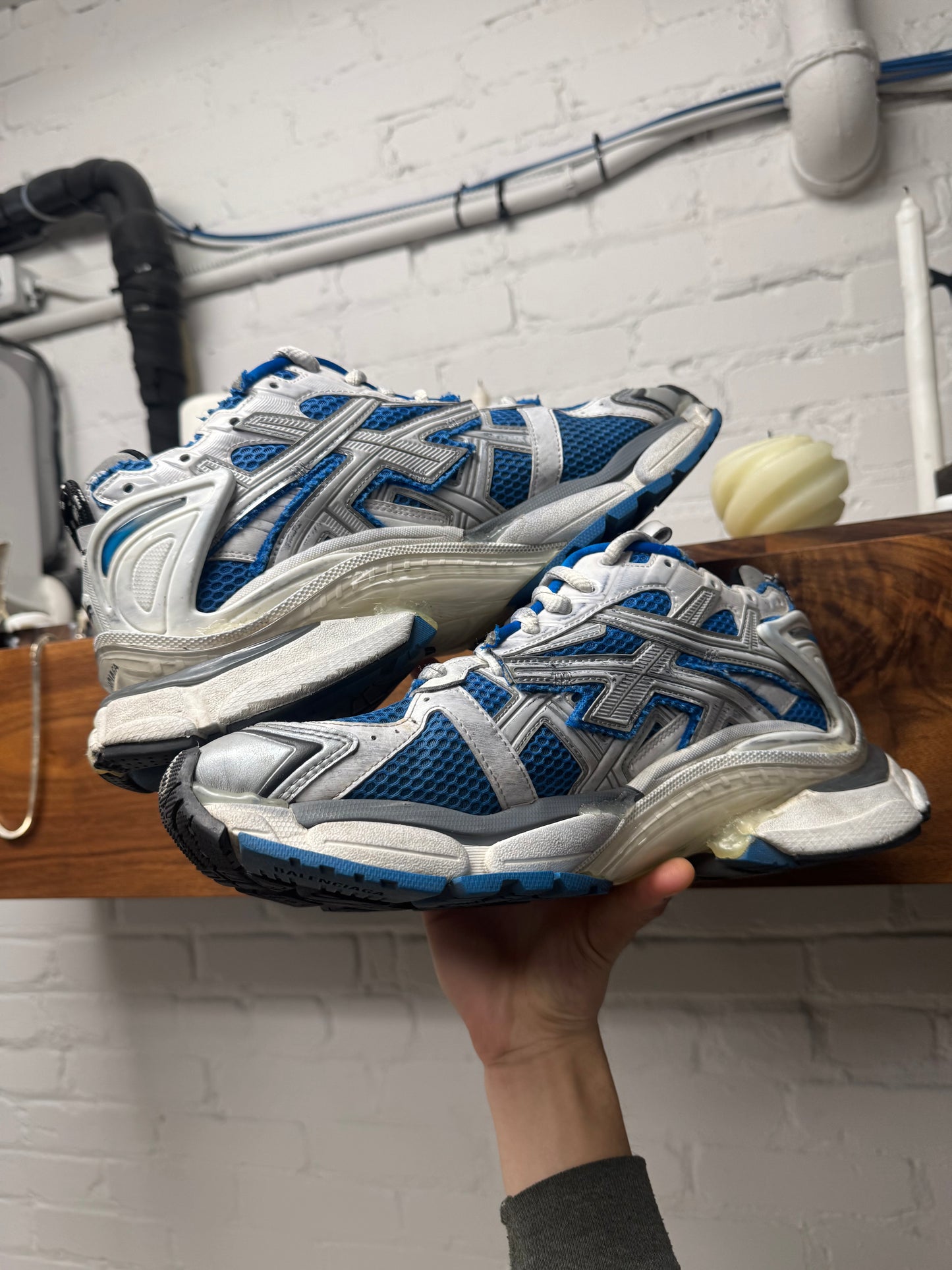 Balenciaga White/Blue ‘Runner’ Low Top Sneakers
