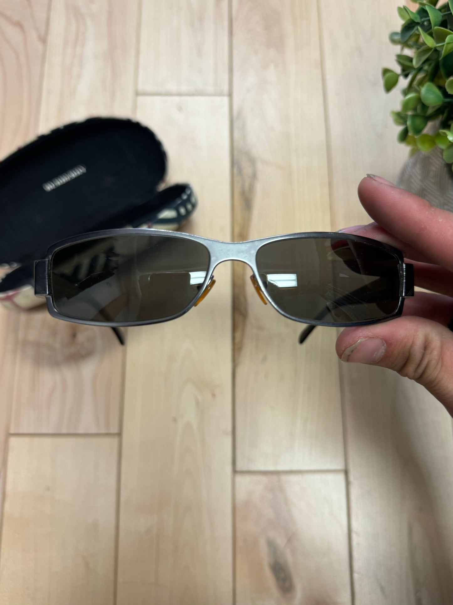 Burberry ‘Nova Check’ Silver/Black Rectangle Sunglasses