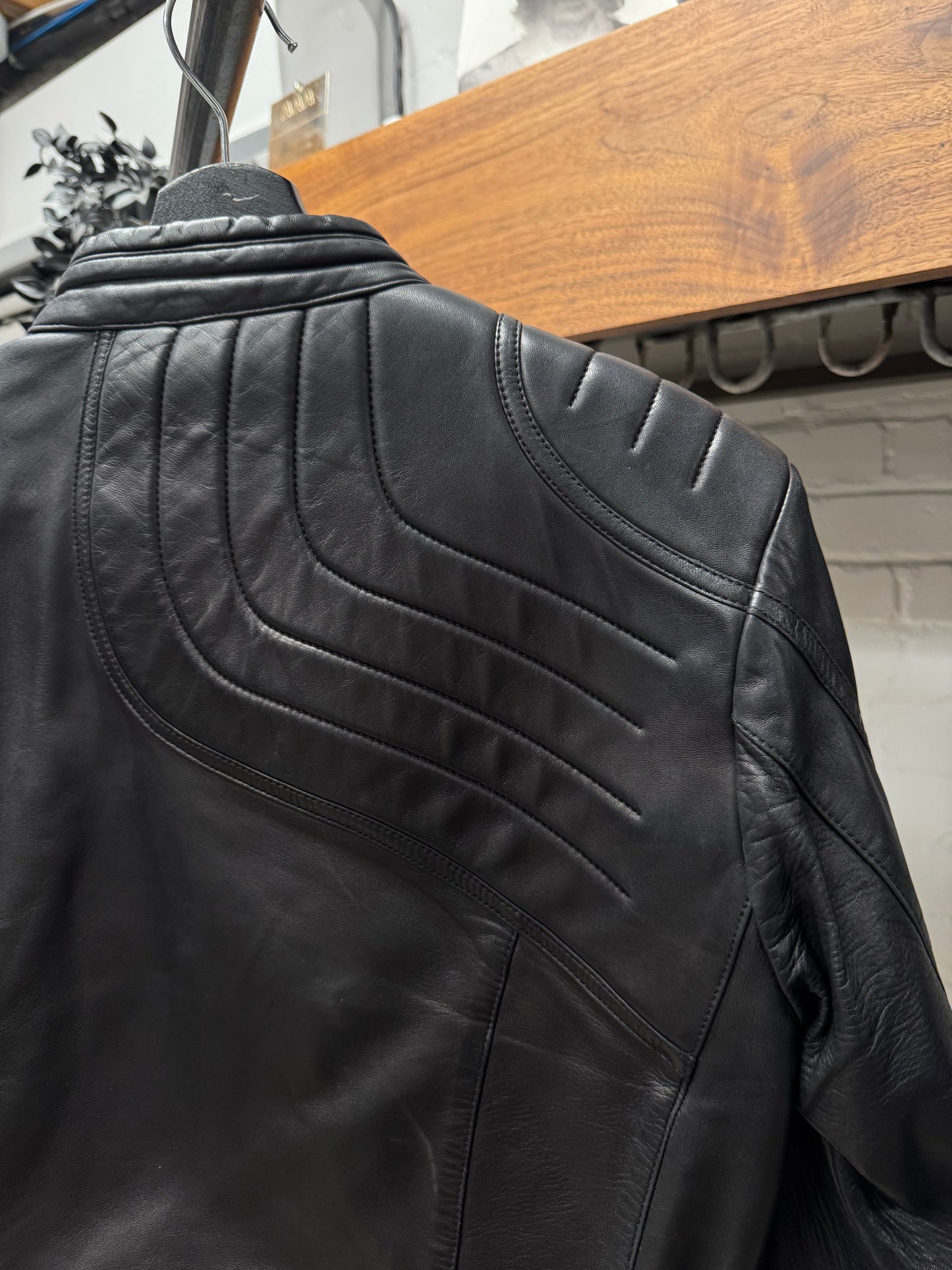 AW2000 Gucci by Tom Ford ‘Spiral Zip’ Lamb Leather Jacket