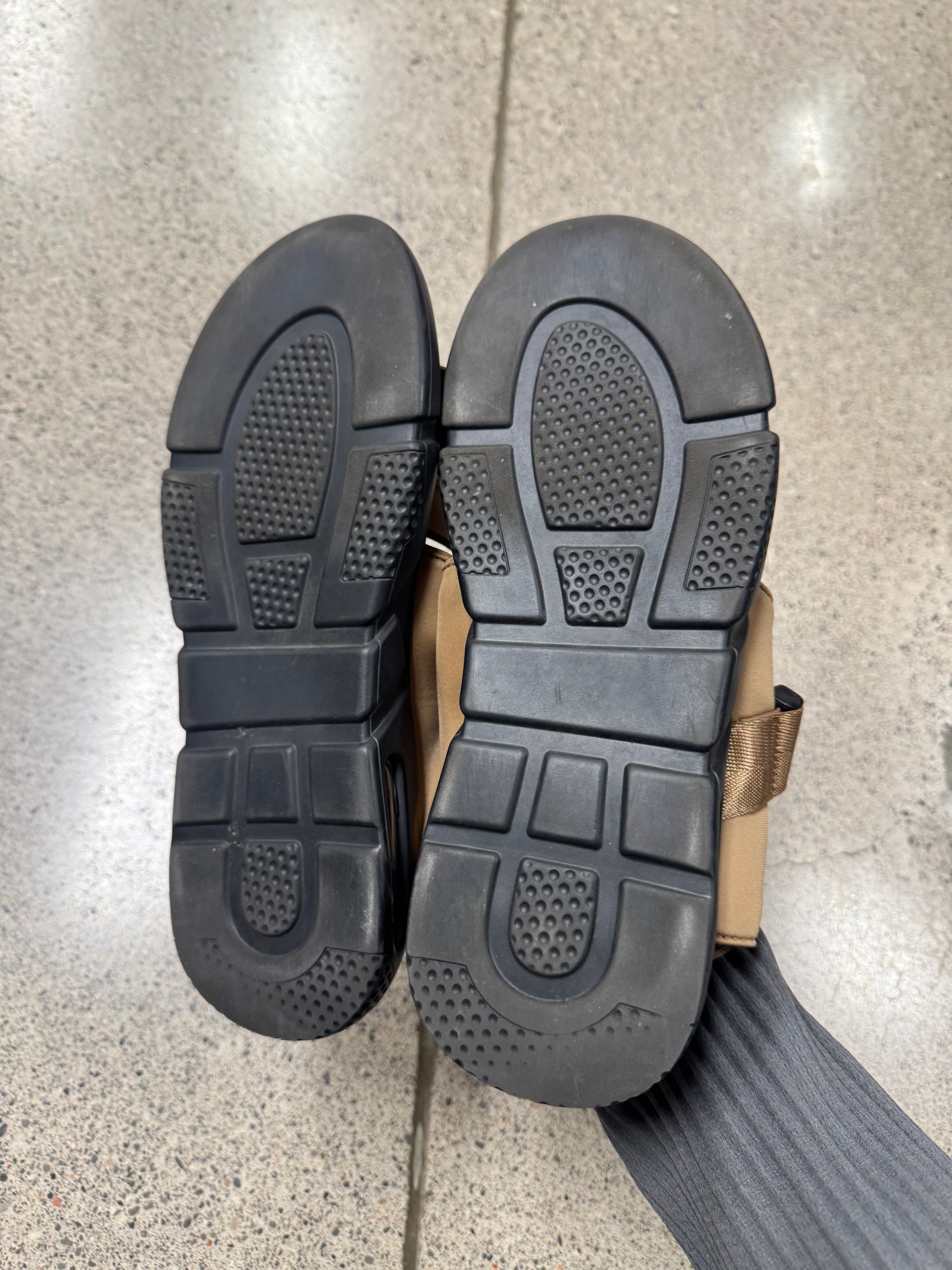 Number (N)ine Black/Gold Double Strap Sandals
