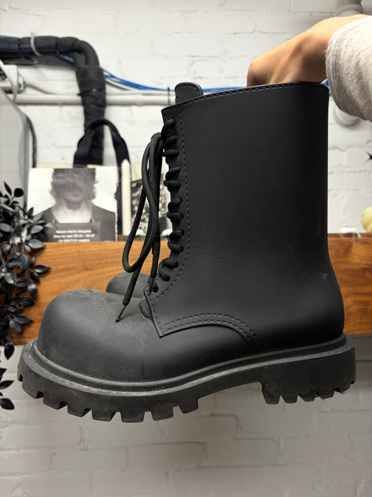 Balenciaga ‘Steroid’ Lace Up Black Oversized Combat Boots