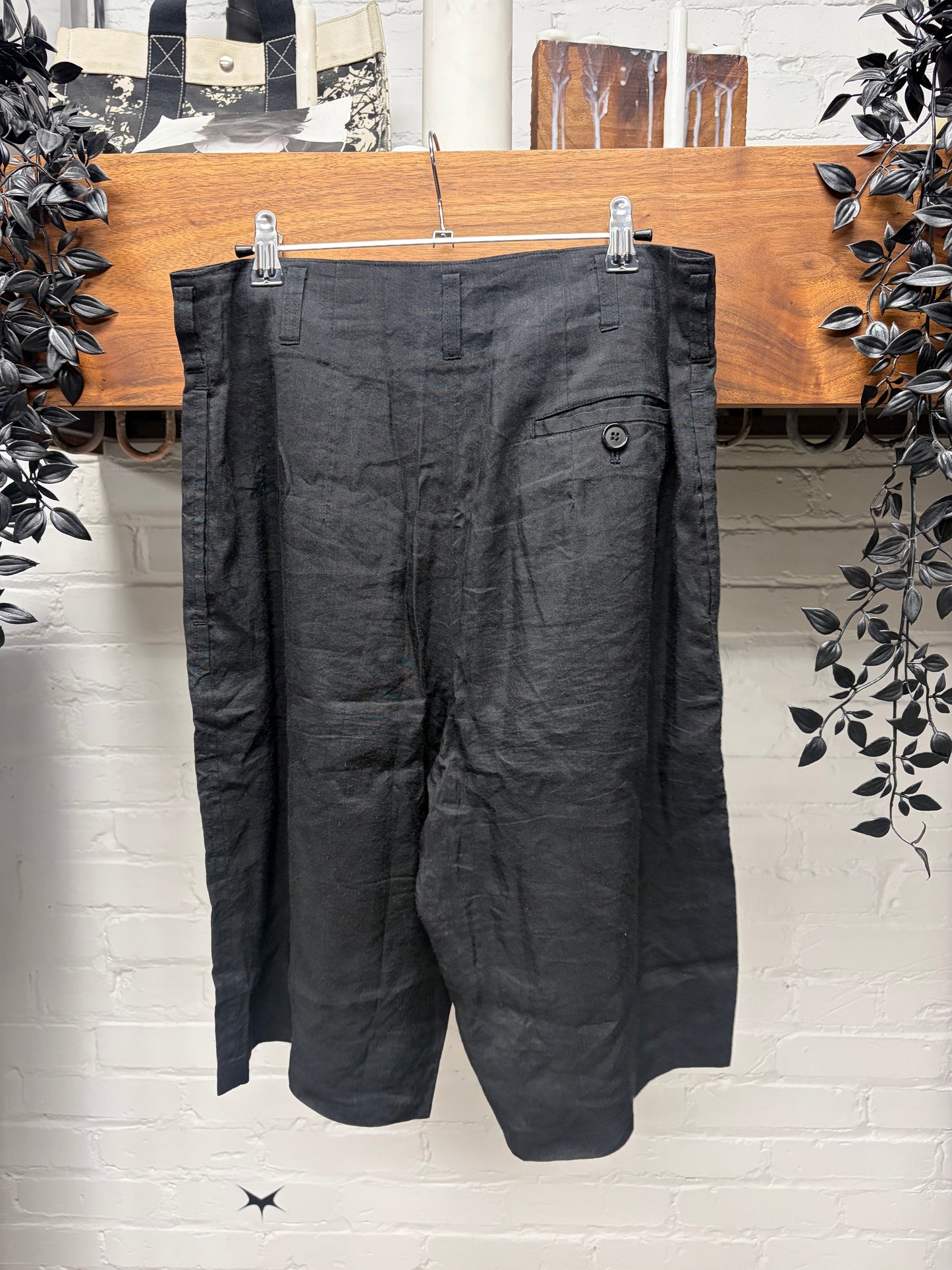 Yohji Yamamoto ‘Y’s’ Over Knee Length Lightweight Black Cotton/Linen Shorts