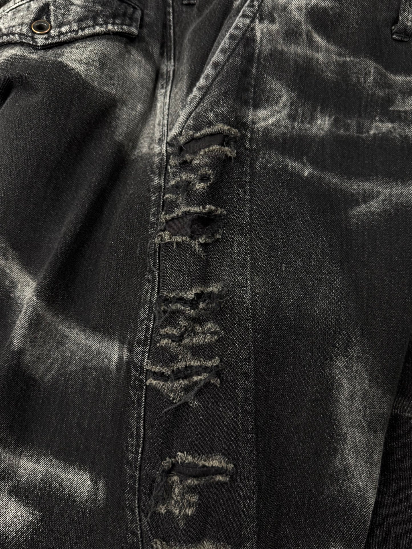 AW2019 Julius 10oz Bleach Distressed Wide Leg Denim