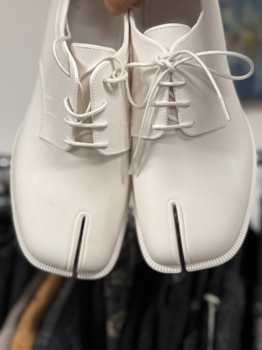 Maison Margiela Rubber ‘Tabi’ White Oxford Derbys