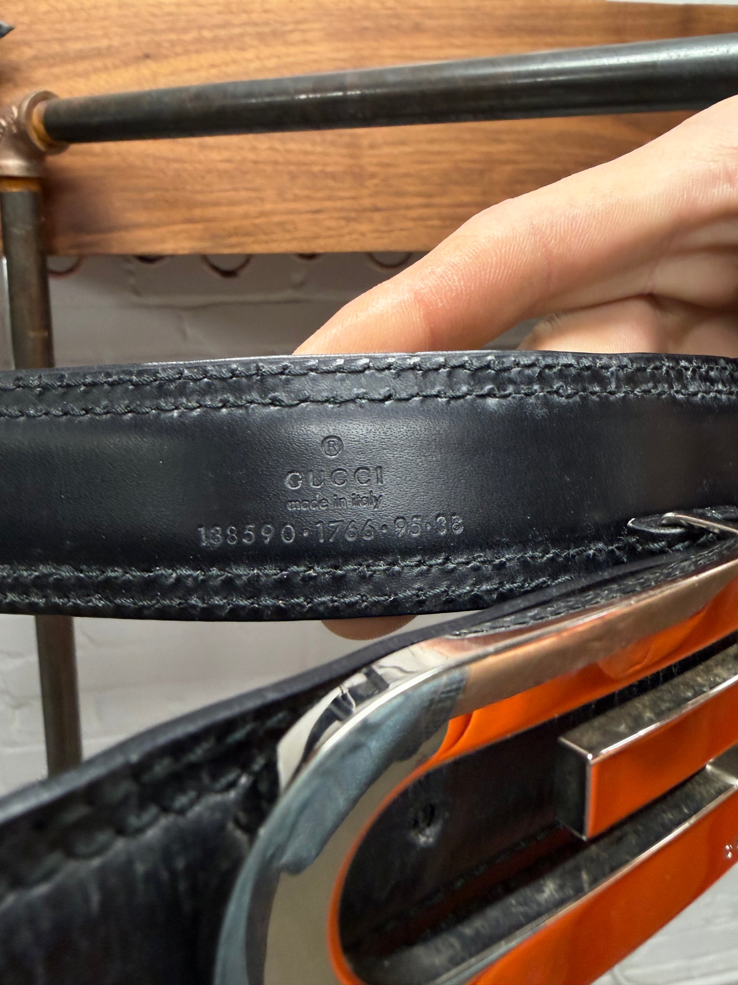 Vintage 2000s Gucci ‘Long G’ Silver Buckle Black Leather Belt