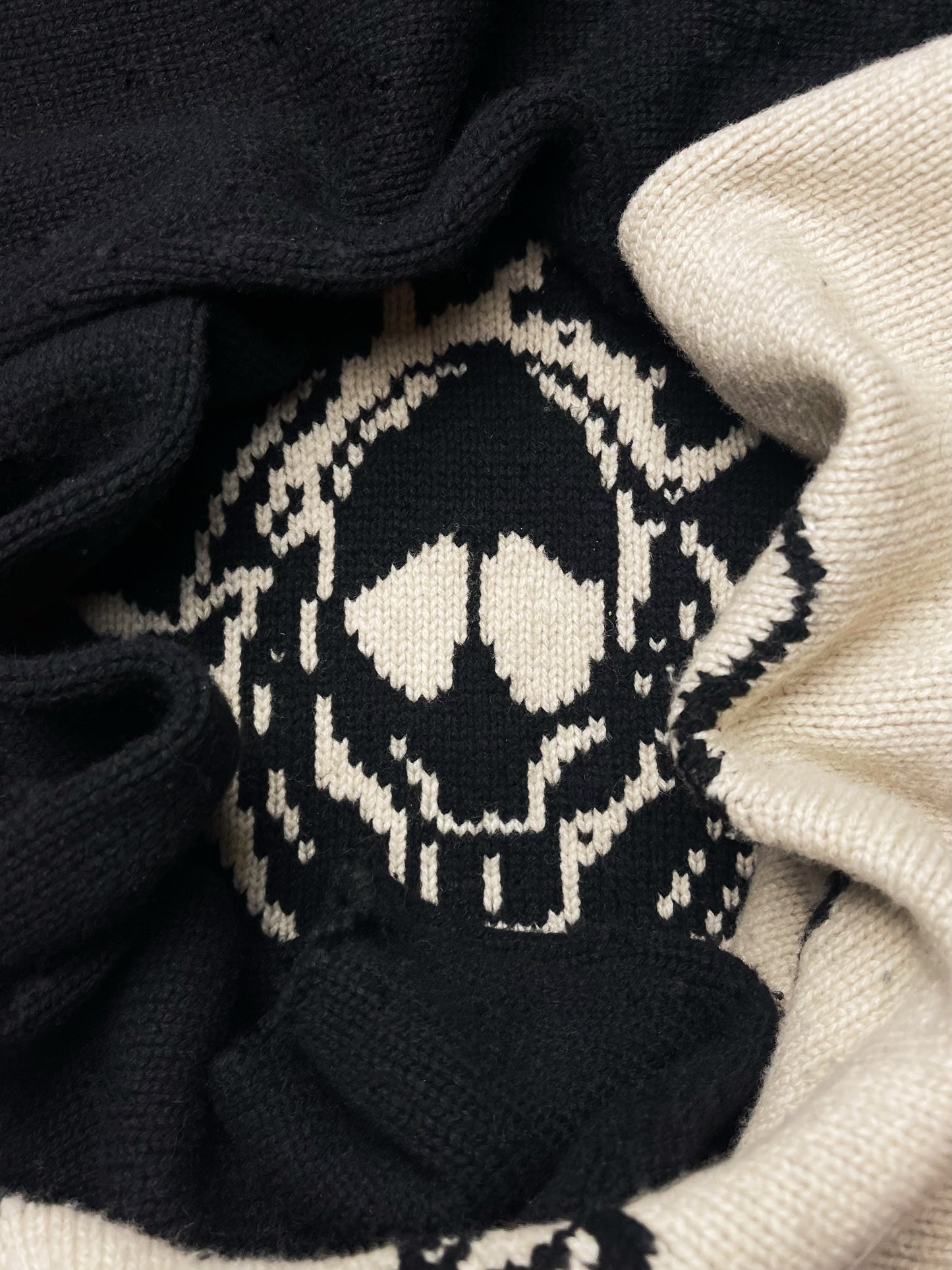 Autumn Winter 2018 Yohji Yamamoto x Shitaro Ishinomori ‘Black Ghost’ Cyborg 009 Sweater