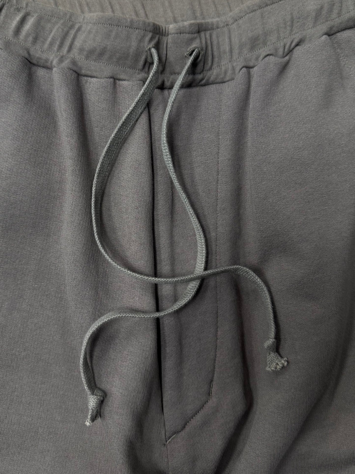AW2020 Julius ‘Dust’ Brown Drawstring Cotton Sweat-Shorts
