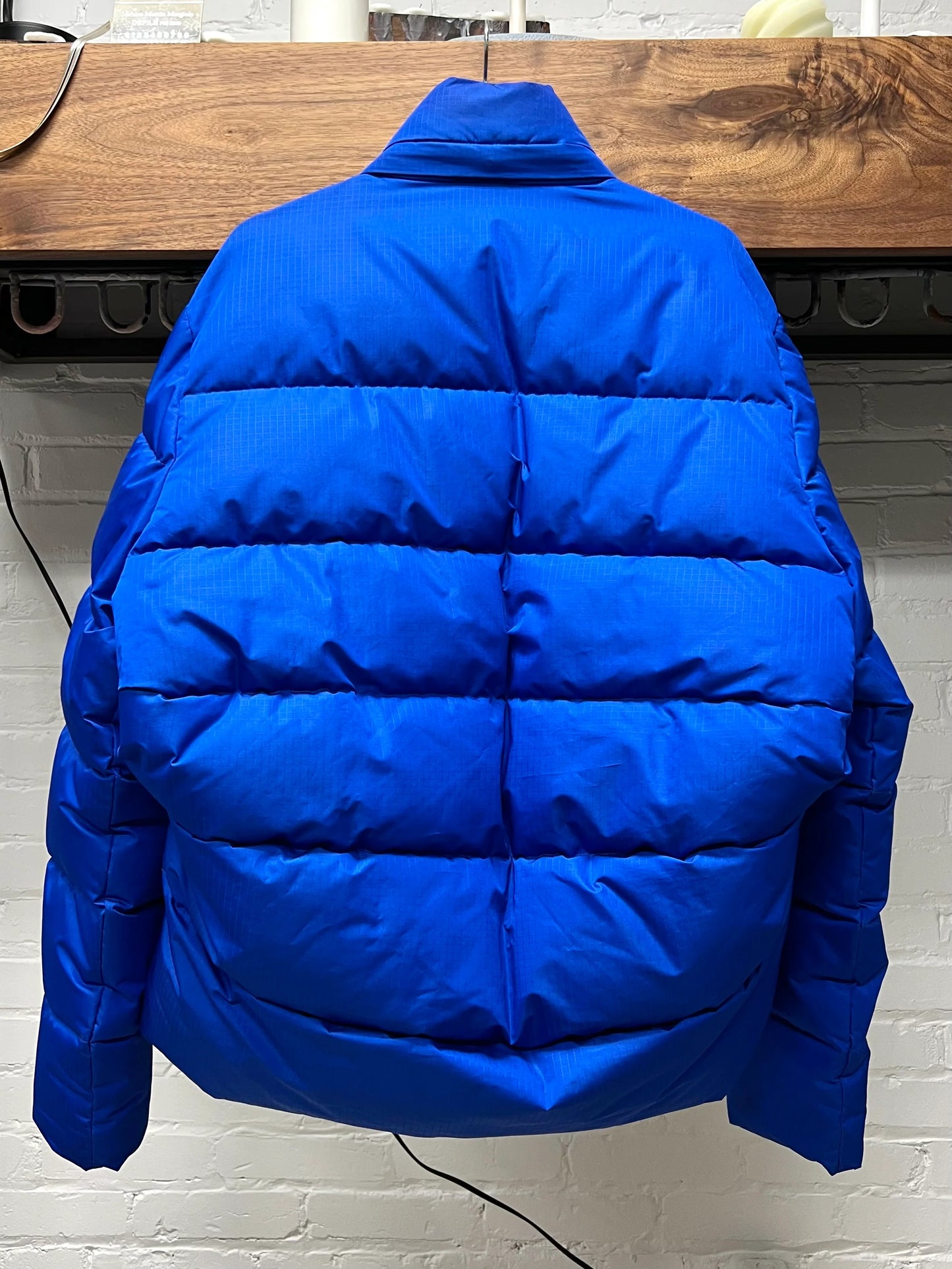 AW2018 Balenciaga C-Shape Cropped Blue Puffer Jacket
