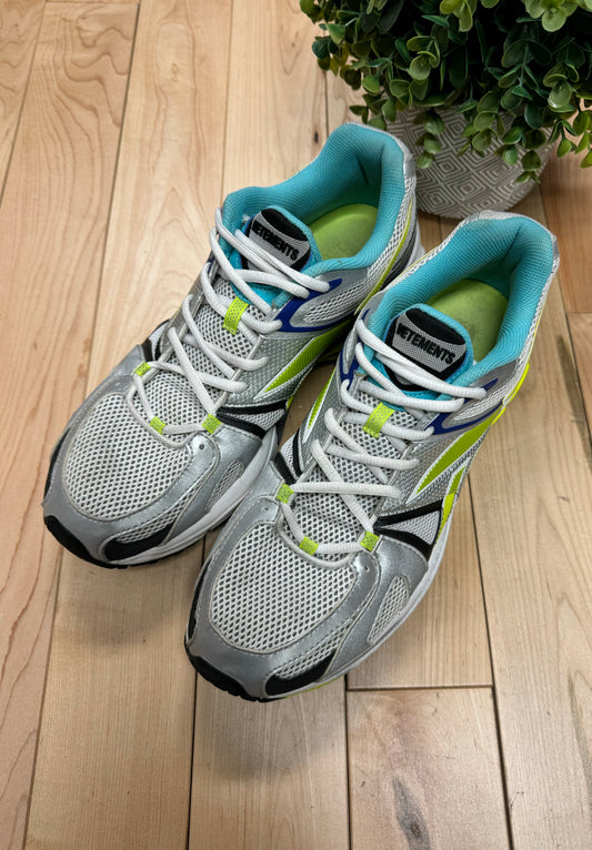 2019 Vetements x Reebok ‘Spike Runner’ 200 Sneakers