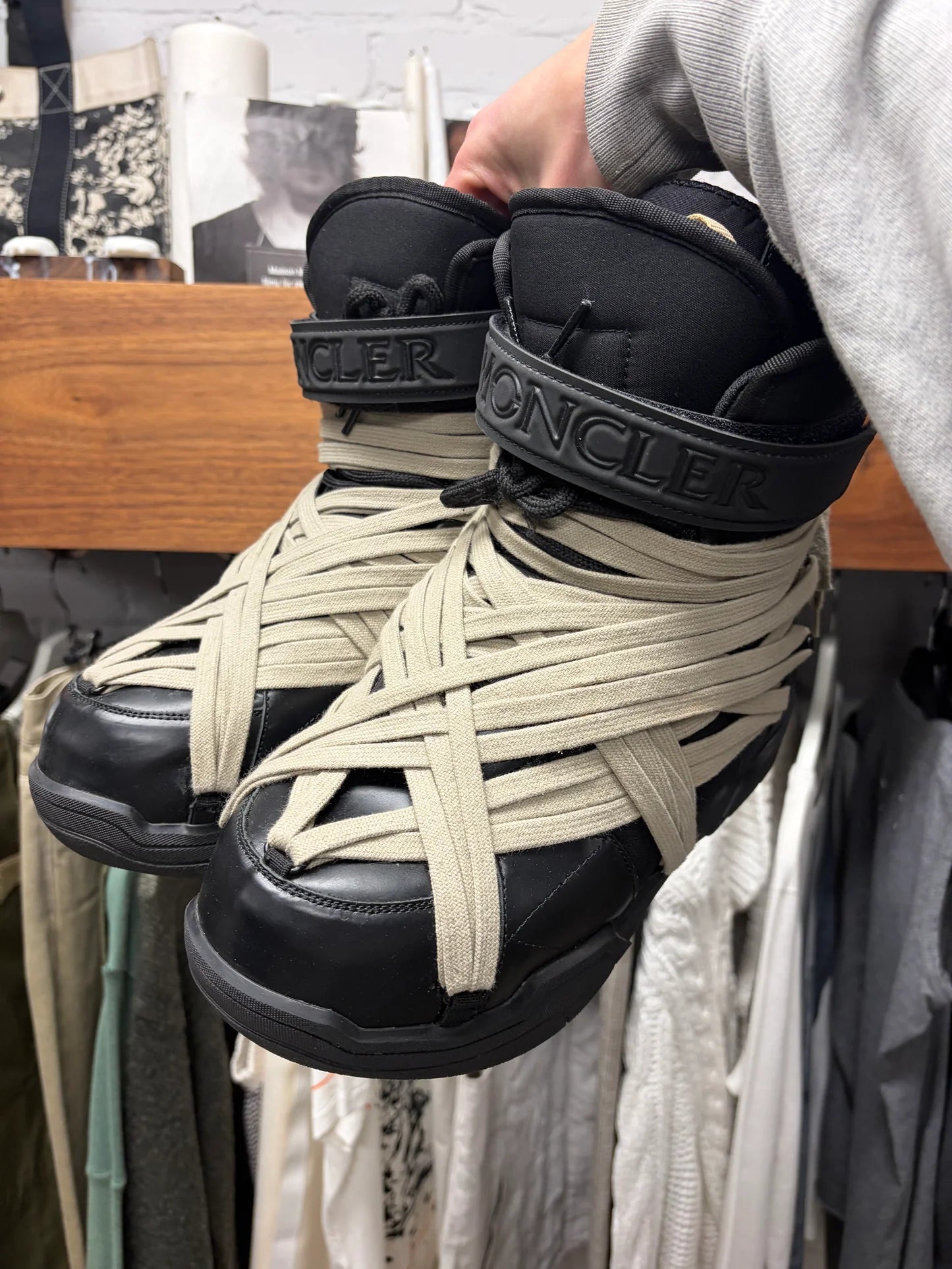スノーボード rick owens MONCLER AMBER  boots 41 Rick Owens x Moncler 'Amber' Black Leather Multi-Lace Snow Boots