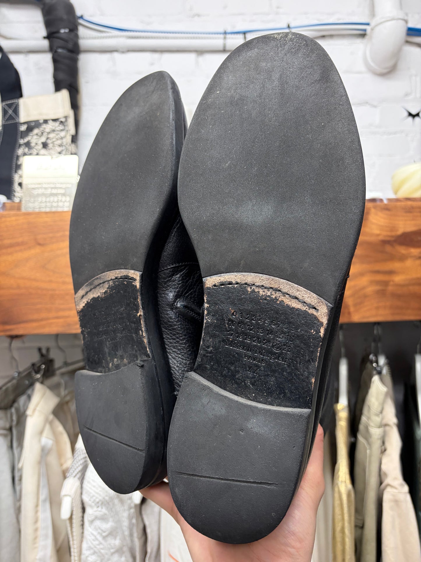 Maison Margiela Black Calfskin Leather Side-Zip Ankle Cut Chelsea Boots