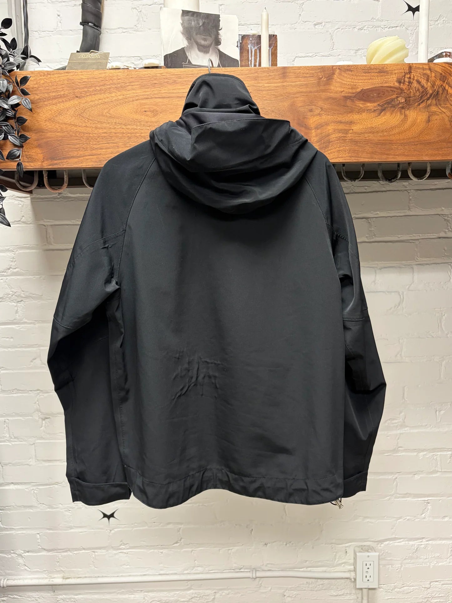 2000s Gucci Waterproof Hooded Black Shell Jacket