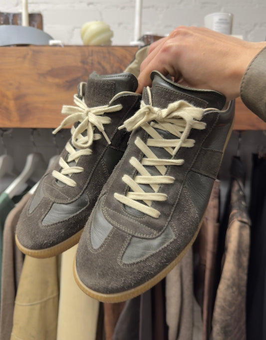 Maison Margiela Replica ‘G.A.T.’ Brown Suede/Gum Sole Sneakers