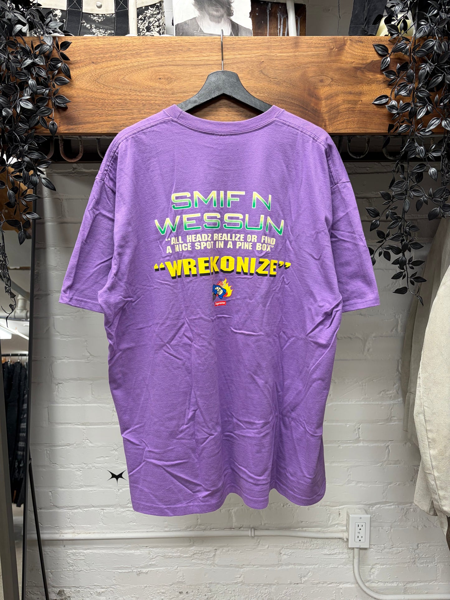AW2022 Supreme Duck Down ‘Dah Shinin’ Purple Graphic T-Shirt