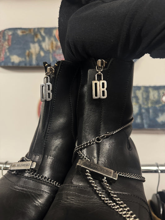 Dirk Bikkembergs ‘Bungee’ Metal Chain Heel Laced Boots