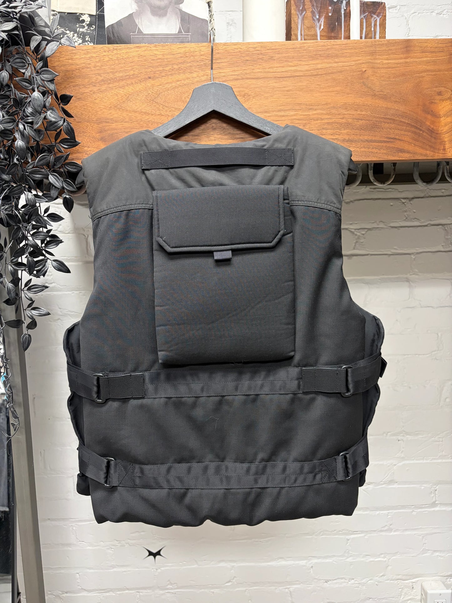 SS2019 Junya Watanabe Tactical Military Inspired Cargo Vest