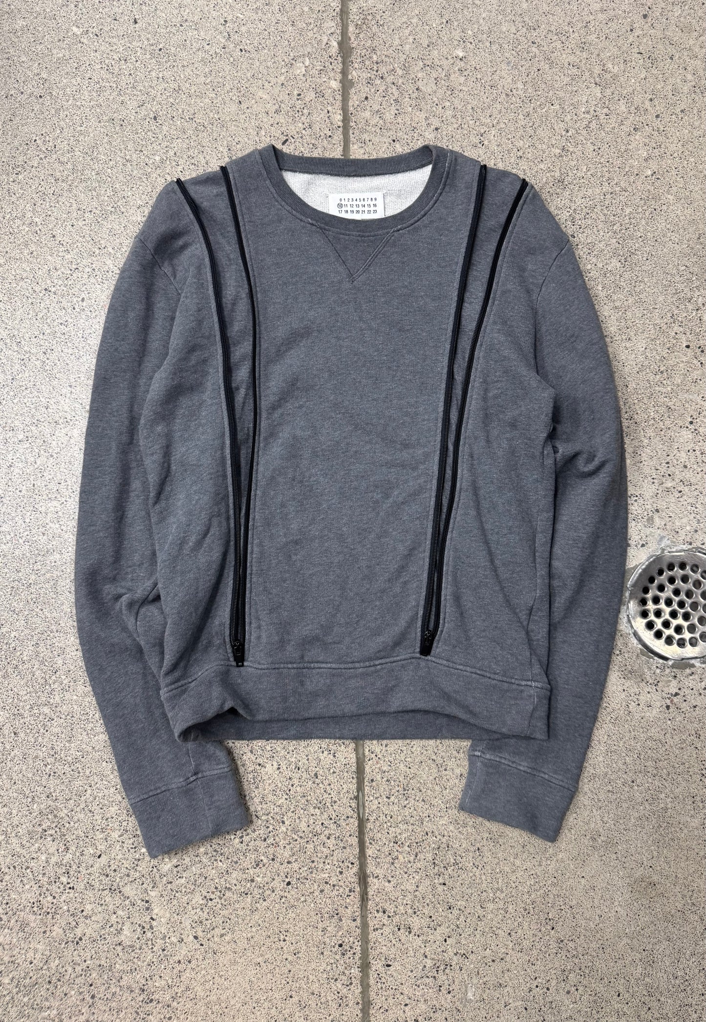 SS2016 Maison Margiela ‘Double Zip’ Expandable Sweatshirt
