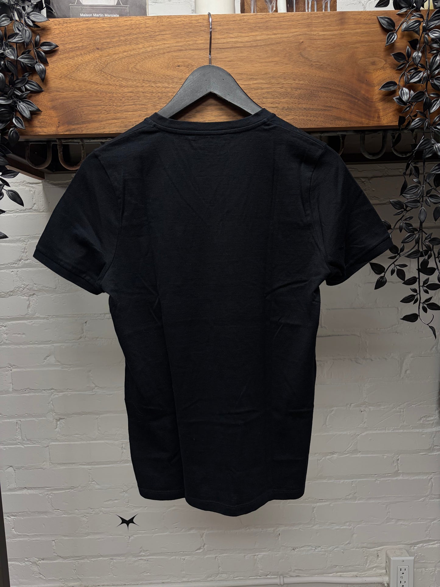 2000s Gucci ‘Striped Logo’ V-Neck Black Cotton T-Shirt