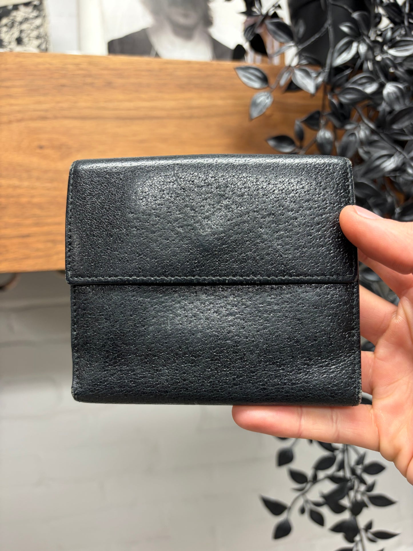Gucci by Tom Ford ‘G-Clasp’ Pebbled Black Leather Bifold Wallet