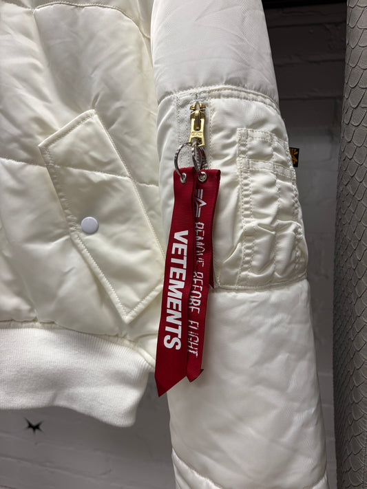 SS2017 Vetements x Alpha Industries White Hooded Reversible Bomber Jacket