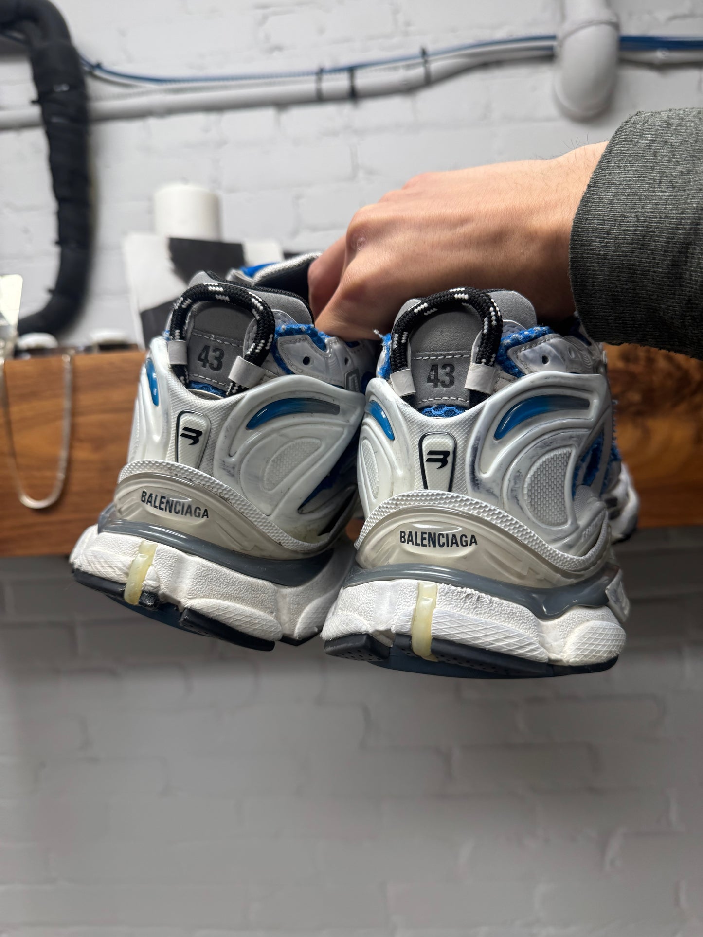 Balenciaga White/Blue ‘Runner’ Low Top Sneakers