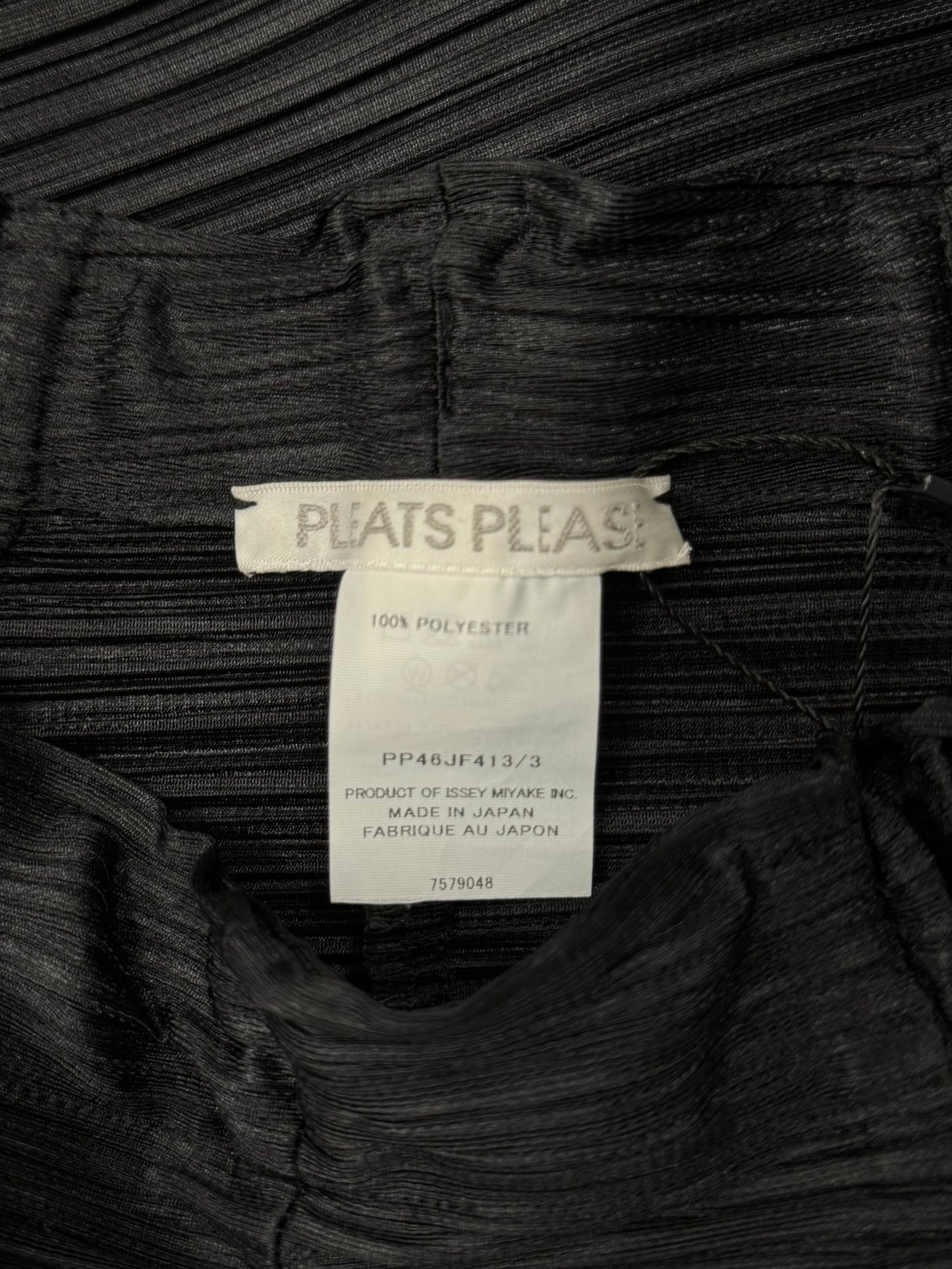 Issey Miyake ‘Pleats Please’ 3/4 Length Pleated Wide Leg Shorts