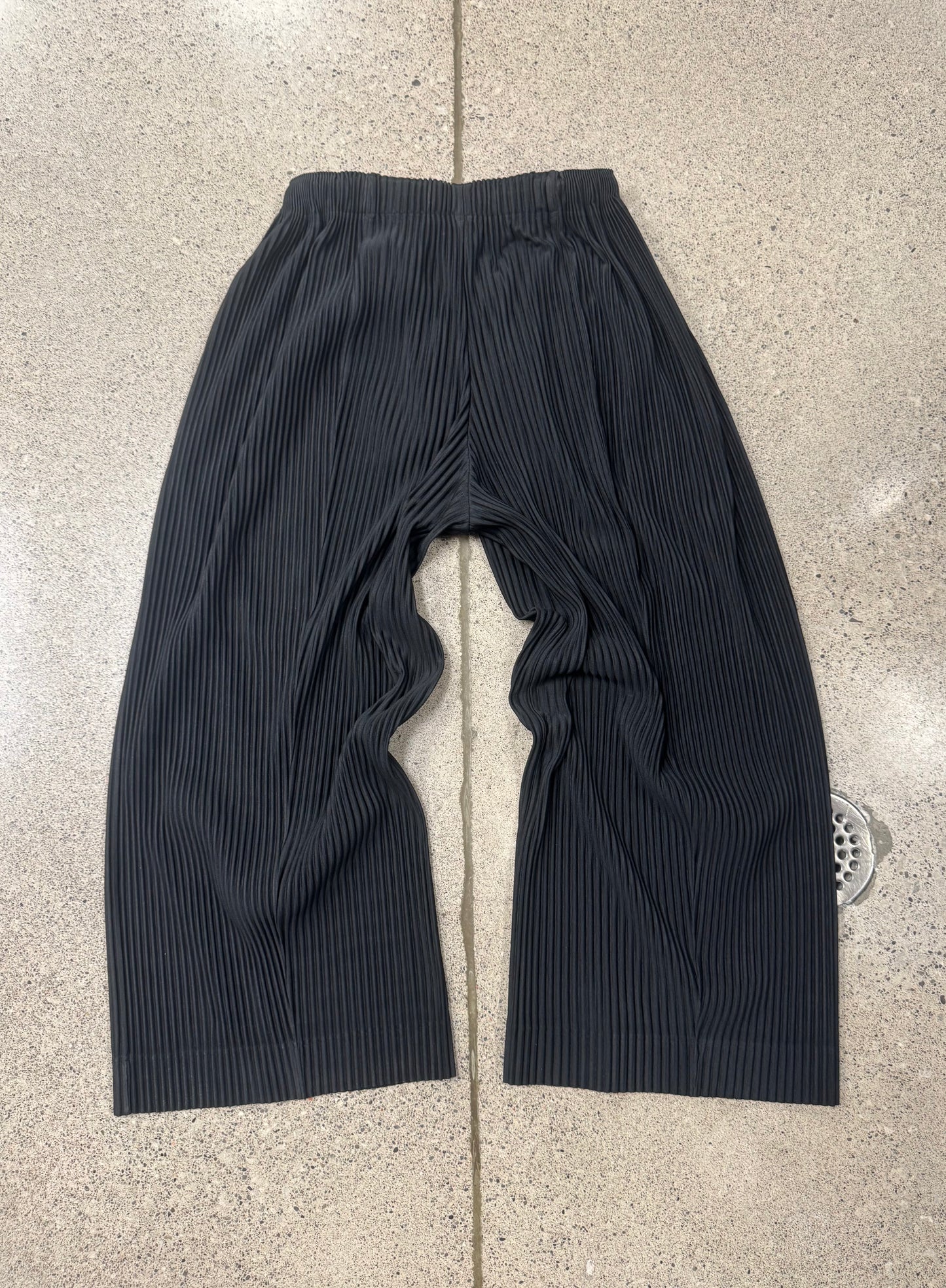 Issey Miyake ‘Homme Plisse’ Black Pleated Wide Leg Trousers