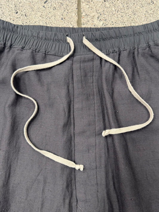 AW2014 Rick Owens ‘Moody’ Mainline Dark Dust Wool ‘Pod’ Shorts