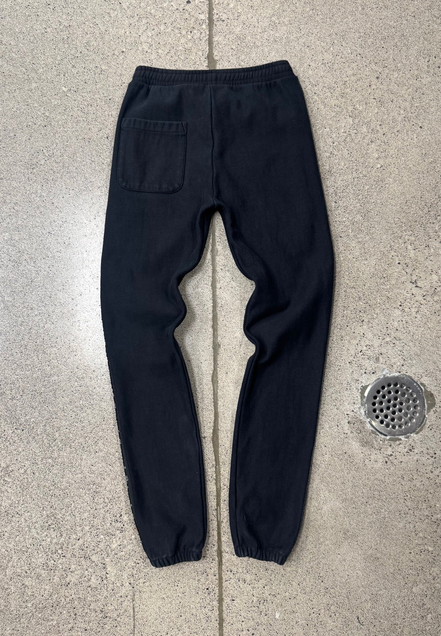 SS2018 Vetements ‘Wash Tag’ Sweatpants