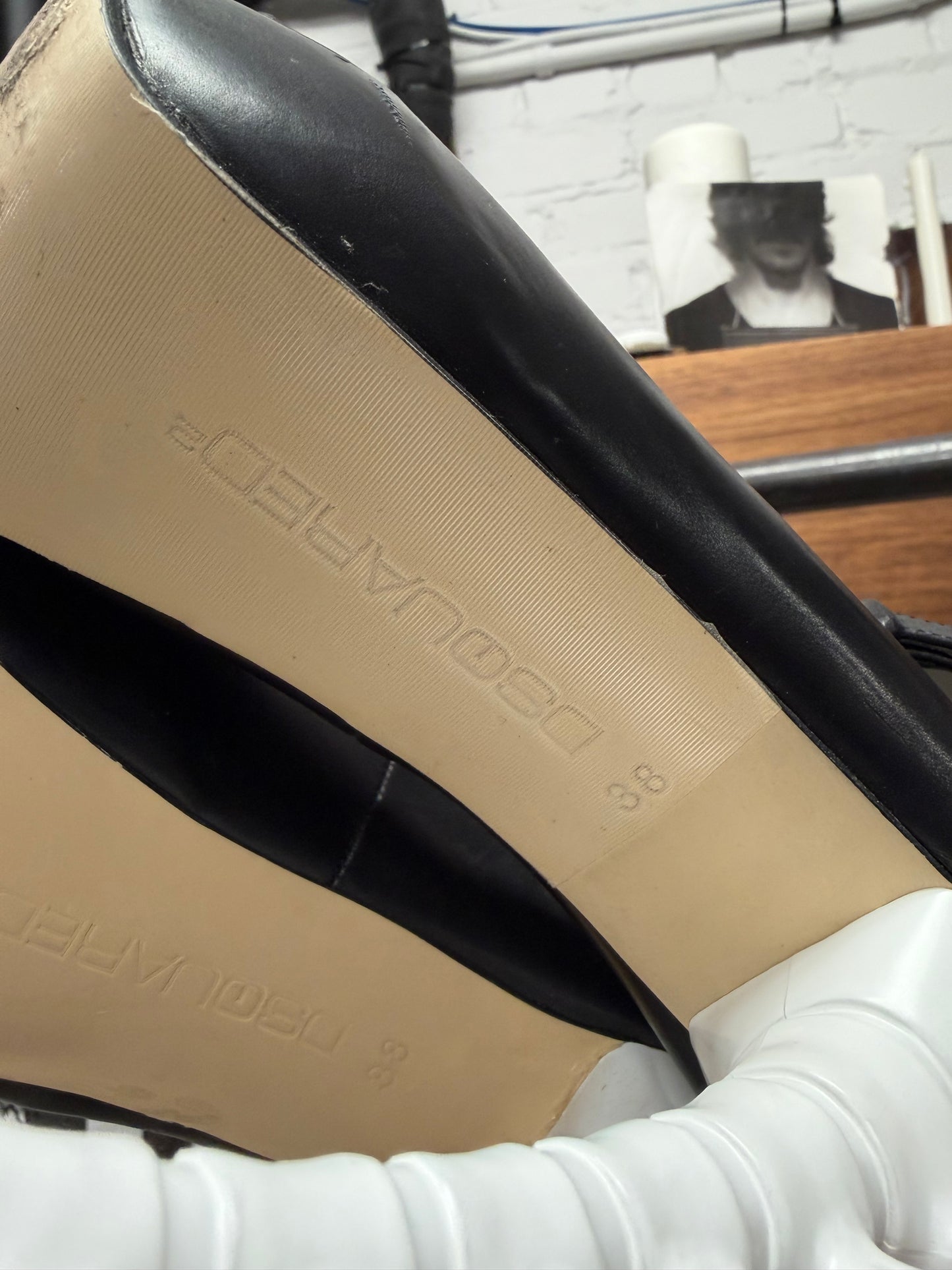 AW2010 Dsquared2 ‘Spine’ Black Leather High Heels