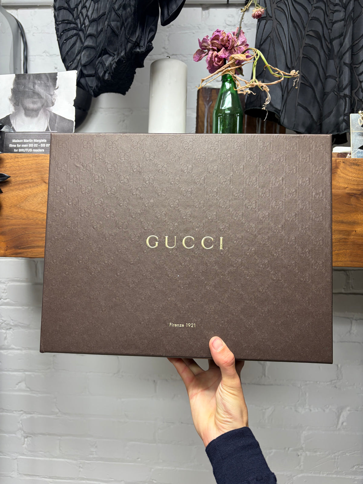 Gucci ‘GG Interlock Buckle’ Pointed Toe Leather Chelsea Boots