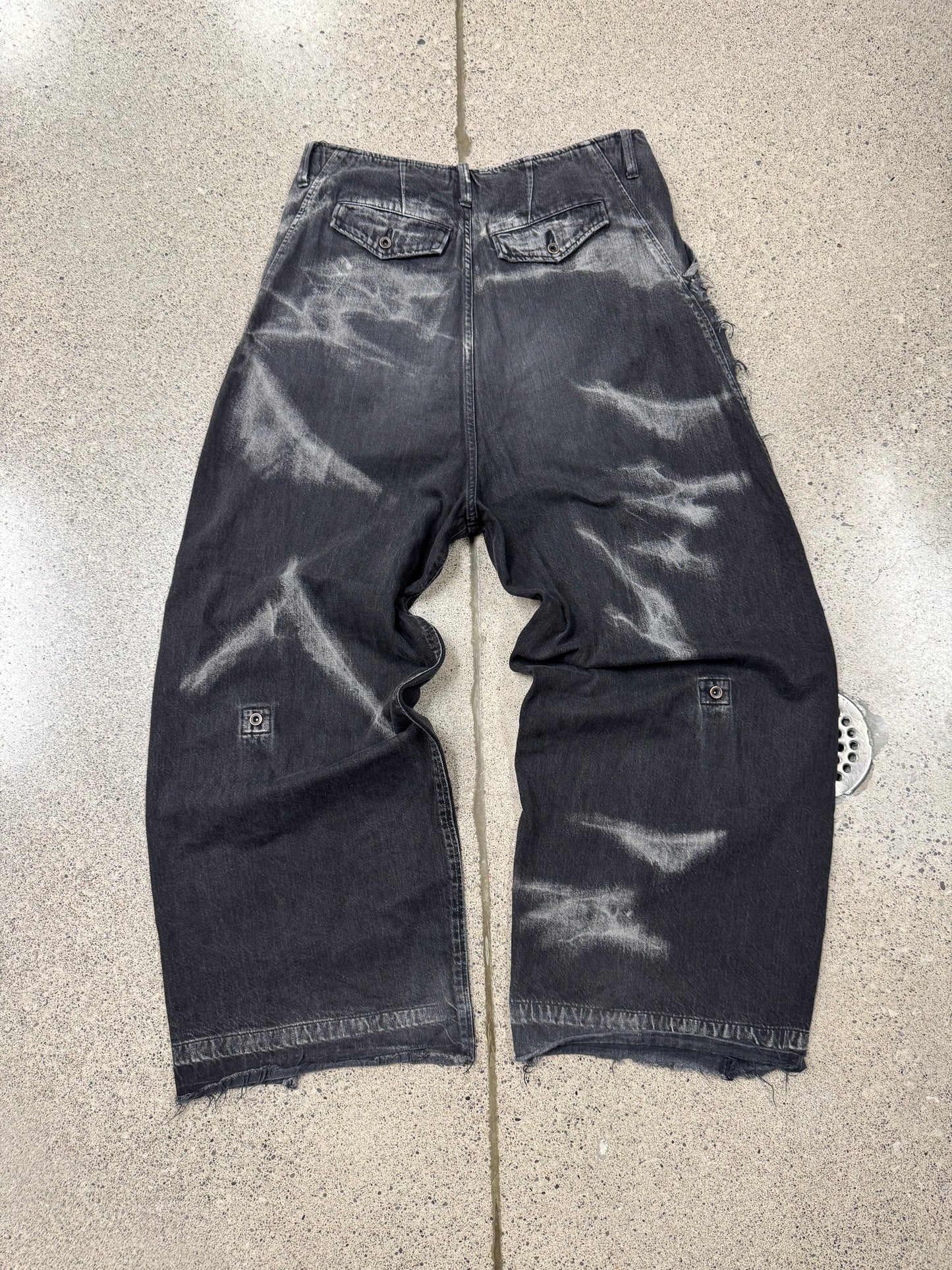 AW2019 Julius 10oz Bleach Distressed Wide Leg Denim