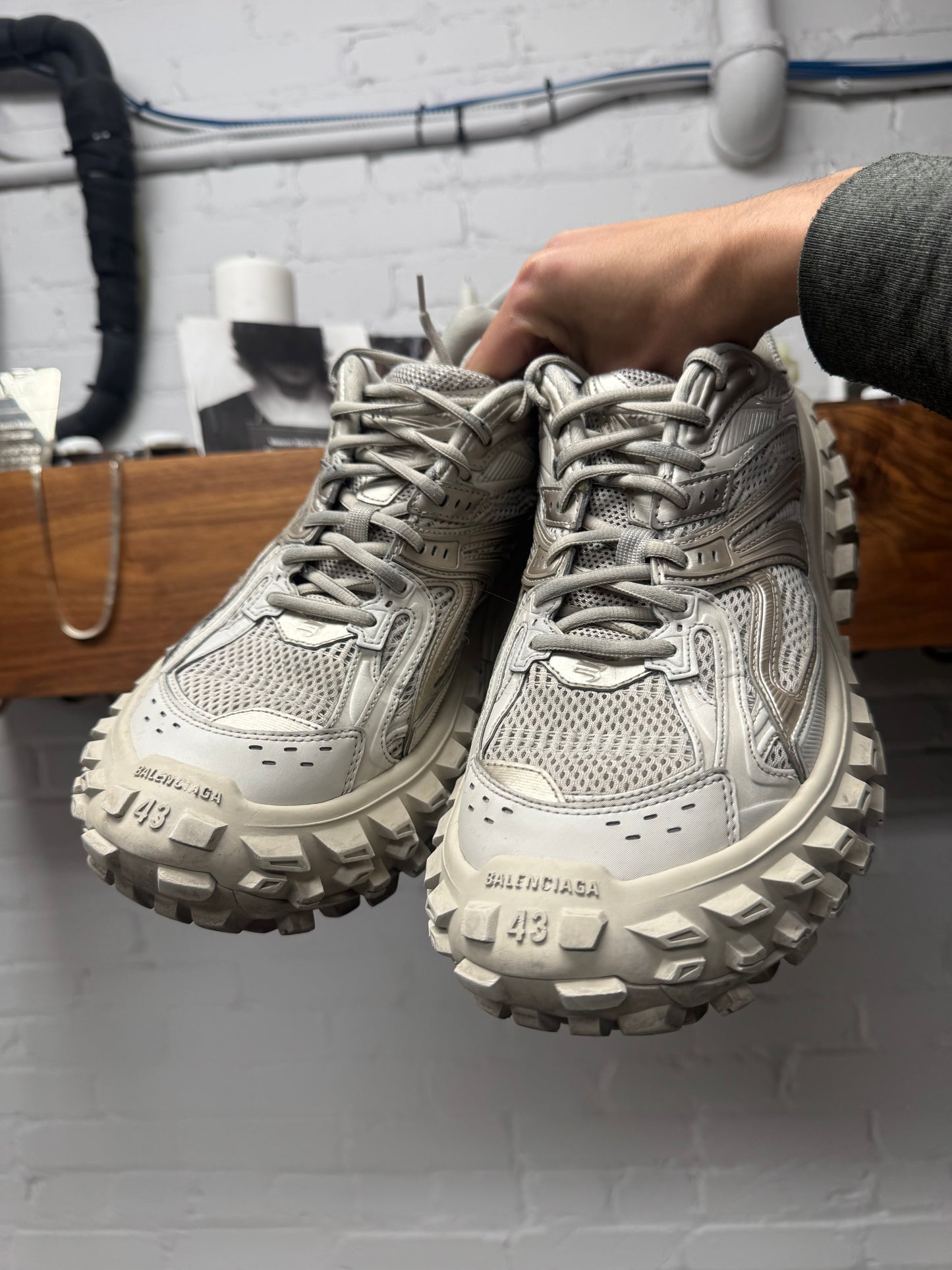 Balenciaga ‘Defender’ Tire Track Sole ‘Bounce’ Low Top Sneakers