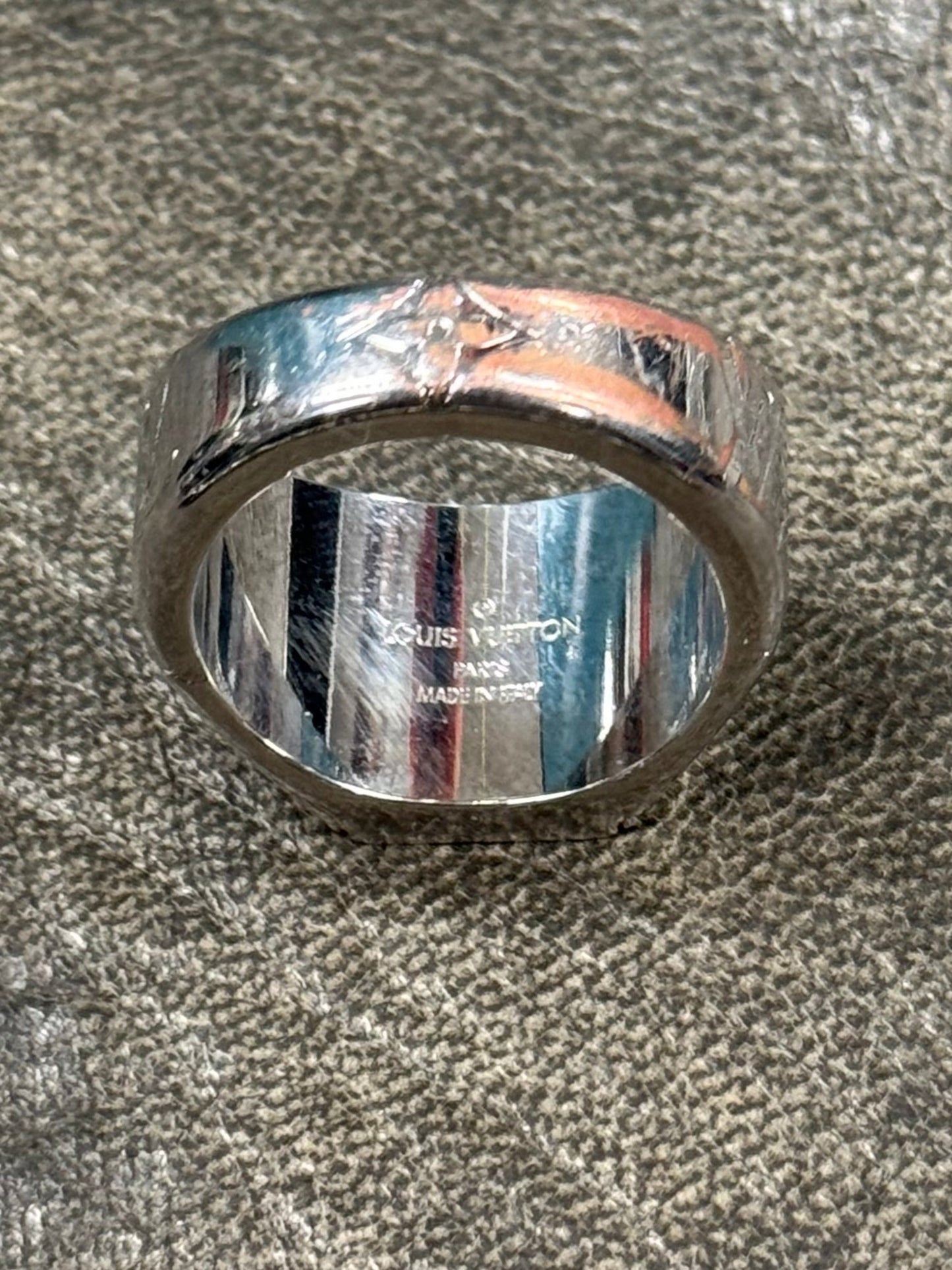Louis Vuitton ‘Signet’ 925 Silver Logo Ring