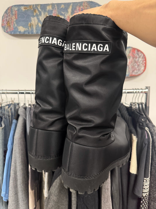 Balenciaga ‘Alaska’ High Cut Oversized Ski Boots