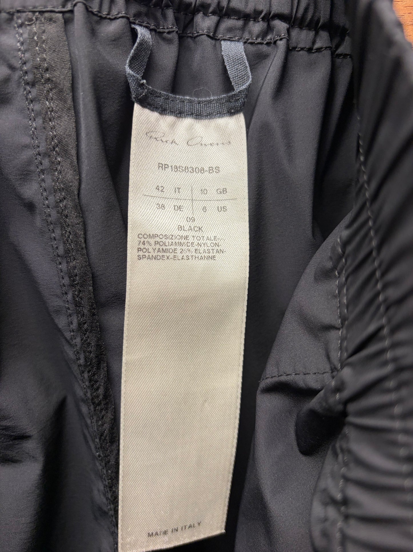 SS2018 Rick Owens ‘Dirt’ Drop Crotch Black ‘Pod’ Drawstring Shorts