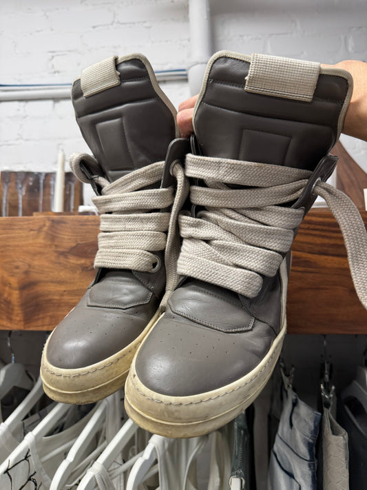 Rick Owens ‘Jumbo Lace’ Grey/Milk Leather ‘Geobasket’ High Top Sneakers