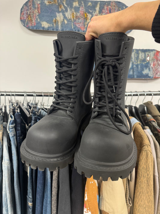 Balenciaga ‘Steriod’ Oversized Black Rubber Combat Boots