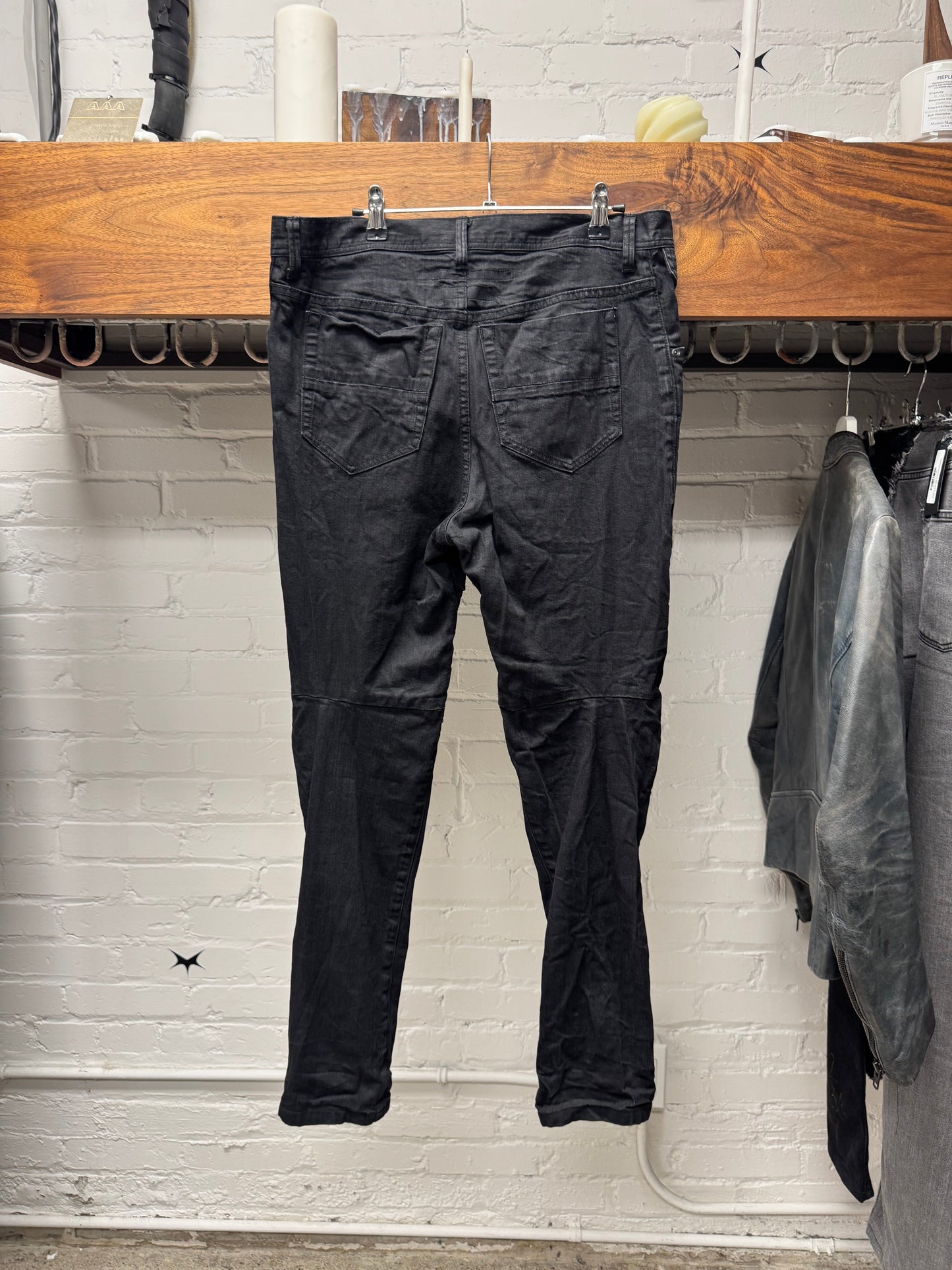 SS2022 Julius ‘9 oz’ Black Distressed Knee Skinny Denim