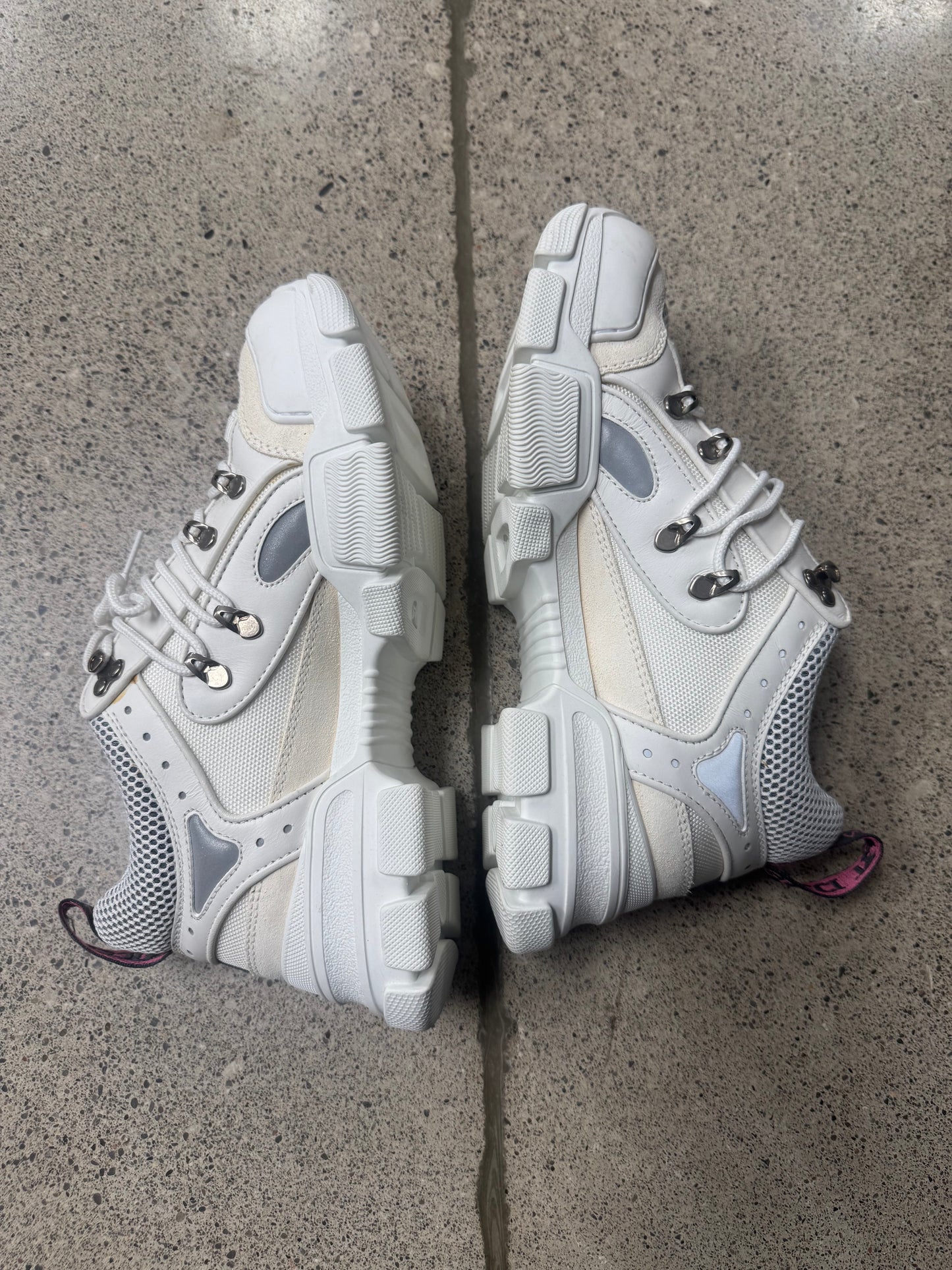 Gucci ‘Flashtrek’ White Low Top Sneakers