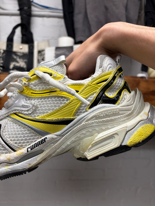 Balenciaga ‘Runner’ White/Yellow Low Top Sneakers