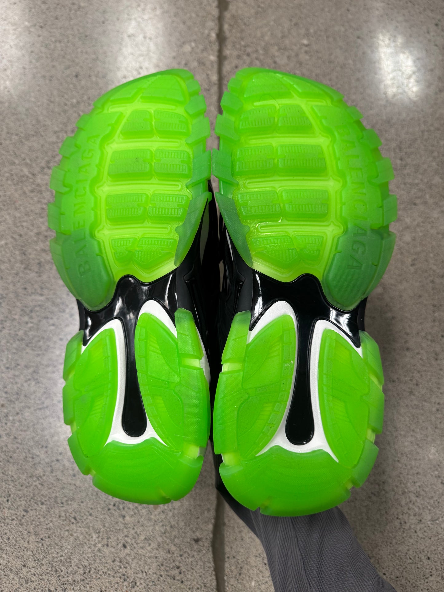 Balenciaga ‘Track’ Black/Electric Green Slides