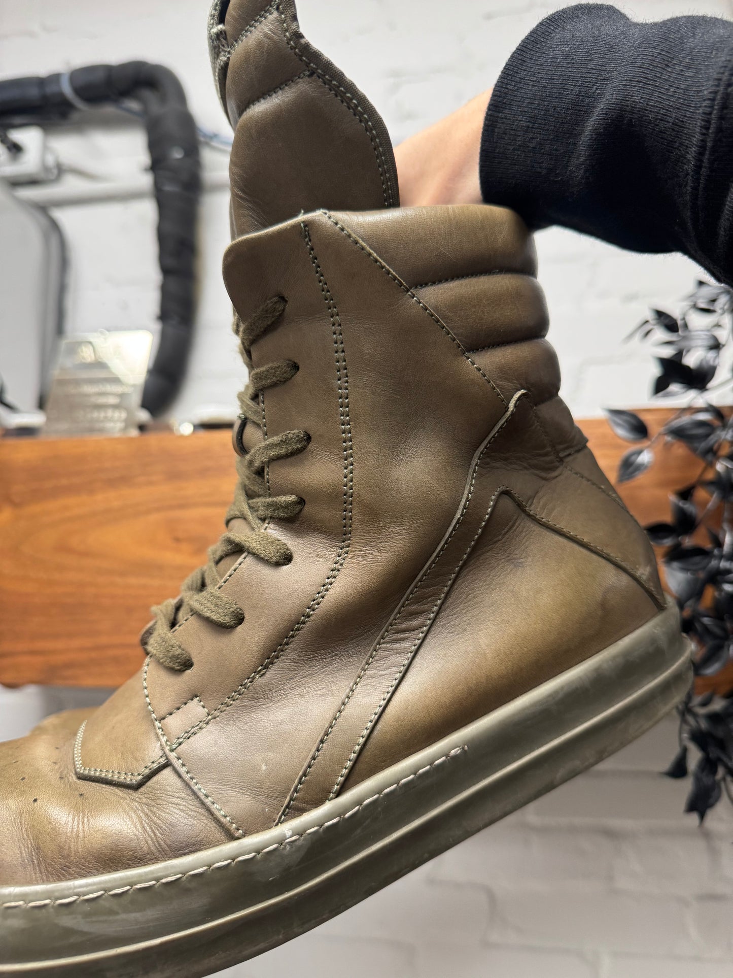 SS2016 Rick Owens ‘Cyclops’ Murky Brown Leather Geobaskets