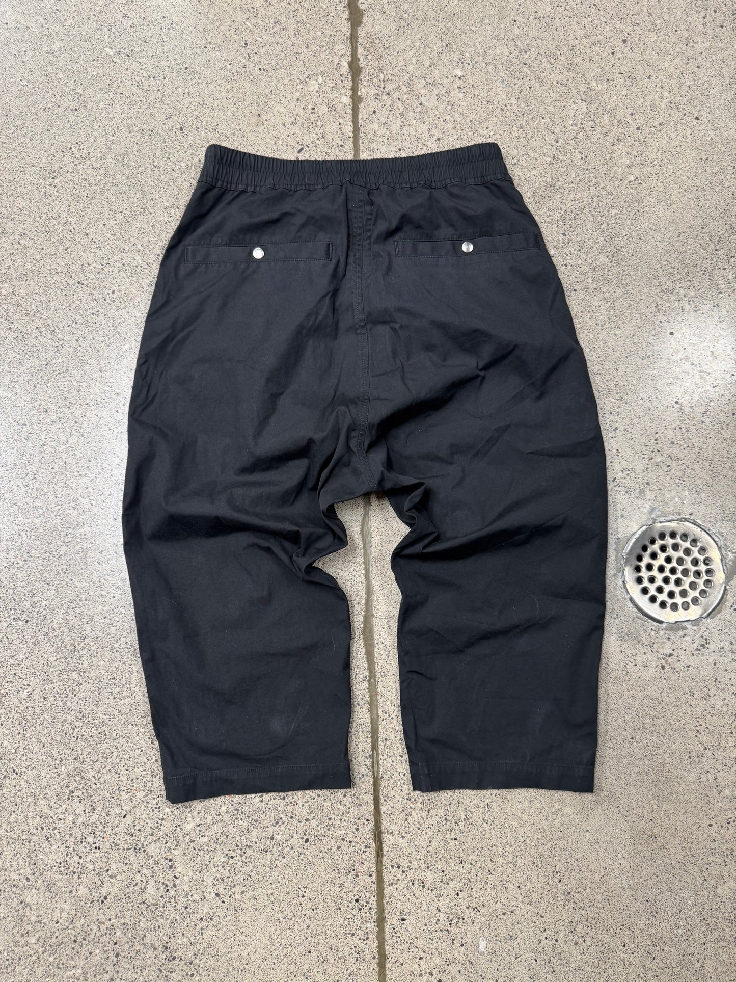 SS2020 Rick Owens ‘Tecuatl’ Drop Crotch Pod Shorts
