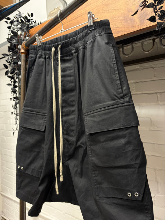 AW2021 Rick Owens ‘Gethsemane’ Black Cargo Pod Shorts