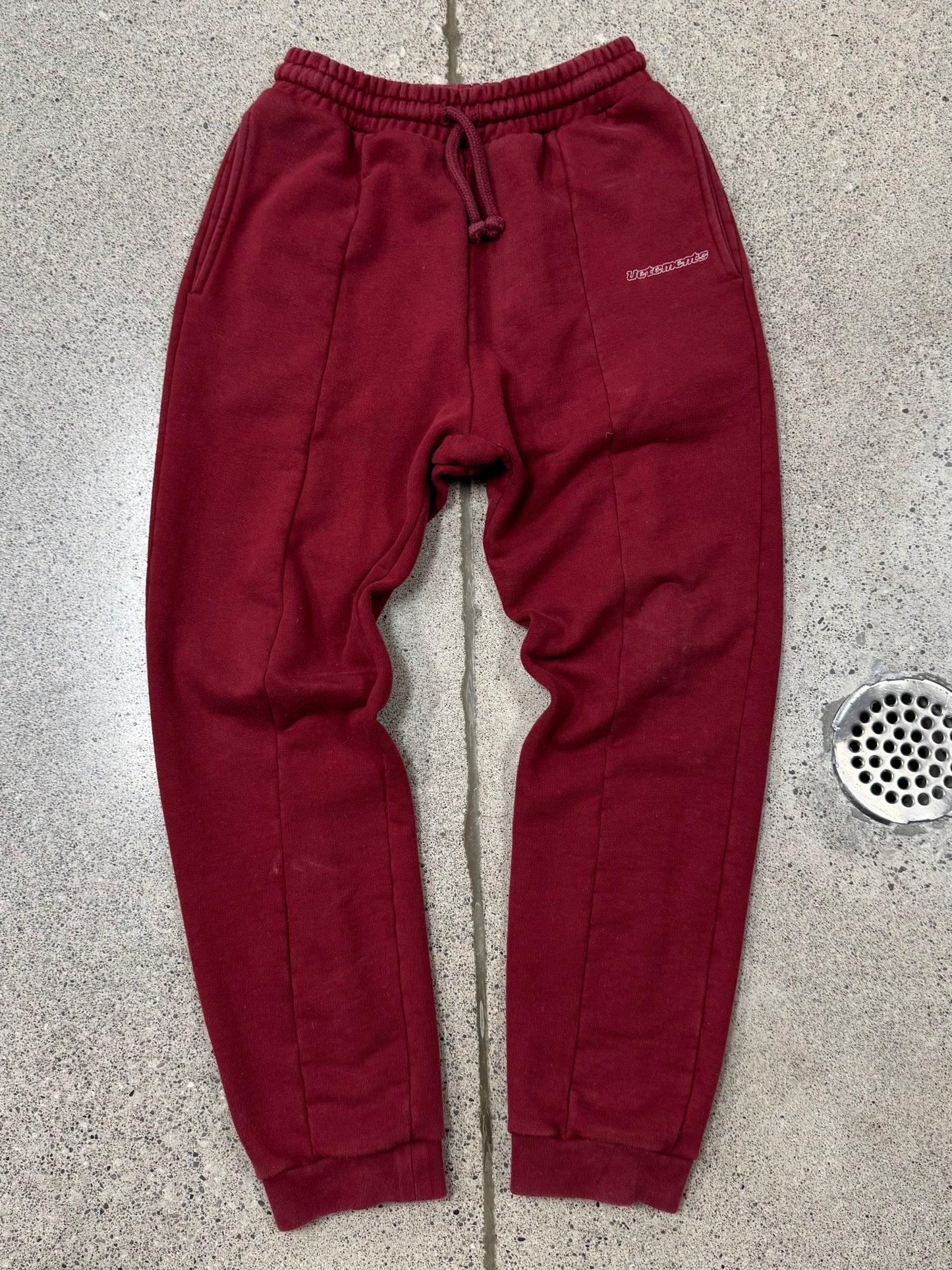AW2017 Vetements Embroidered Logo Red Sweatpants