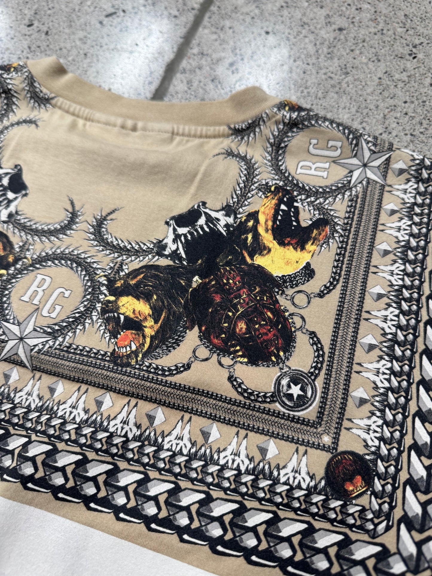 AW2011 Givenchy by Ricardo Tisci ‘Rottweiler & Chains’ Crest Emblem T-Shirt